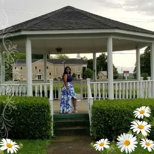 Meet your Posher, Courtney